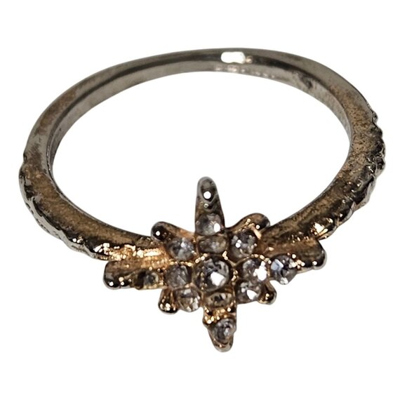 Elegant Silver Gold Tone Floral Ring Crystal Accents Formal Fashion Jewelry - Picture 1 of 3